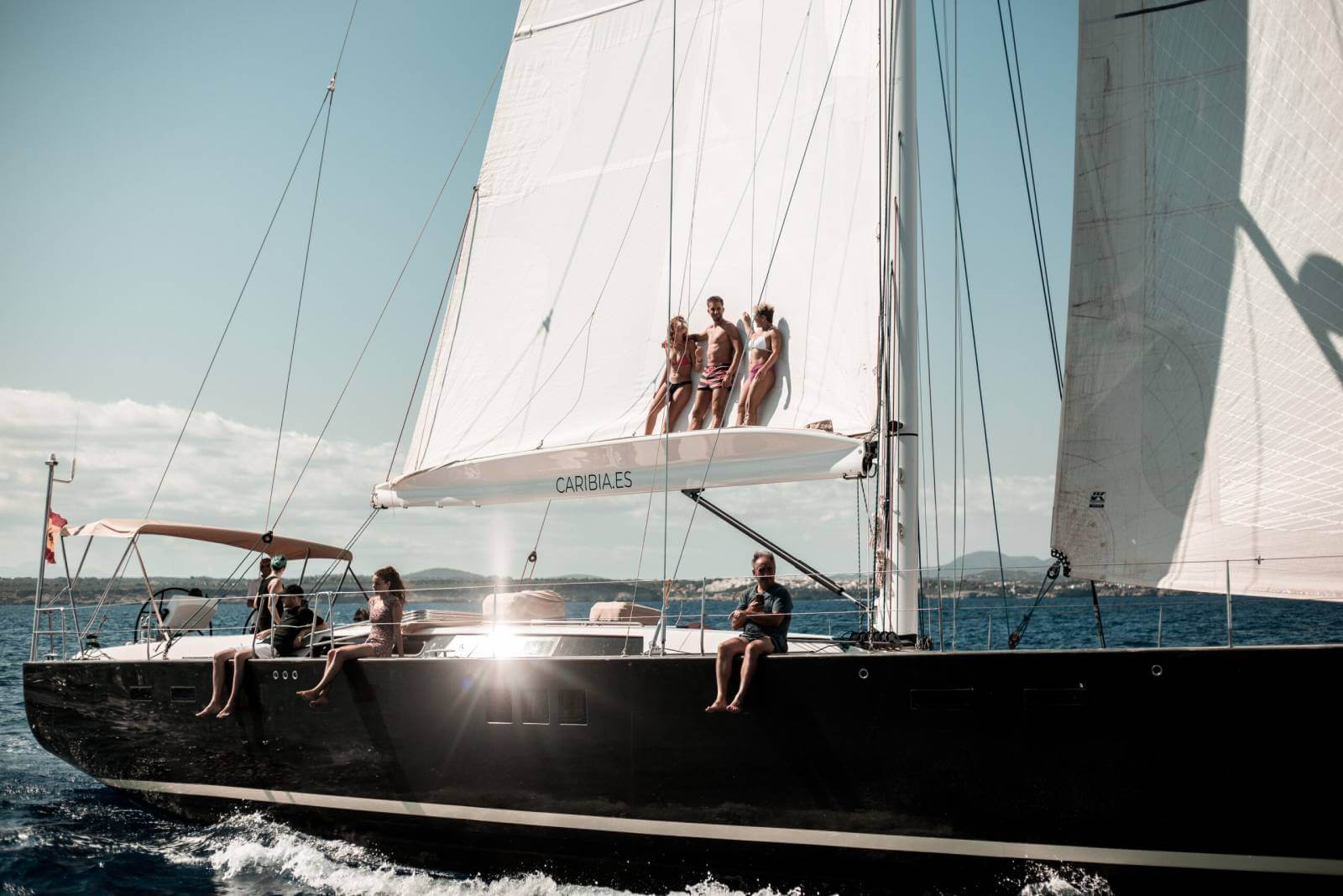 Grupo a bordo del Nereida durante una navegación